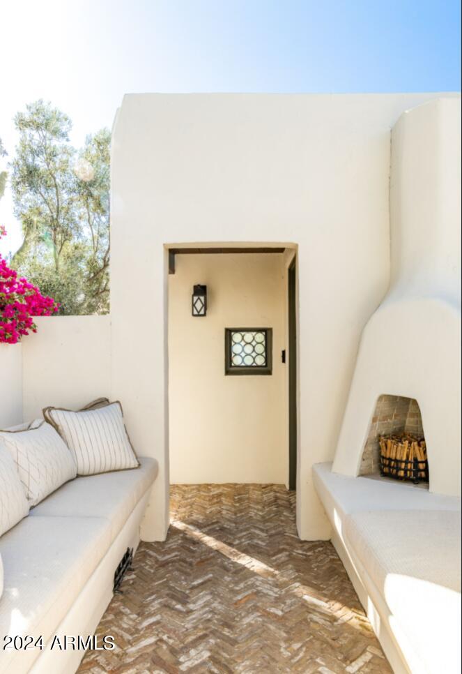 5101 N CASA BLANCA Drive Unit: 5