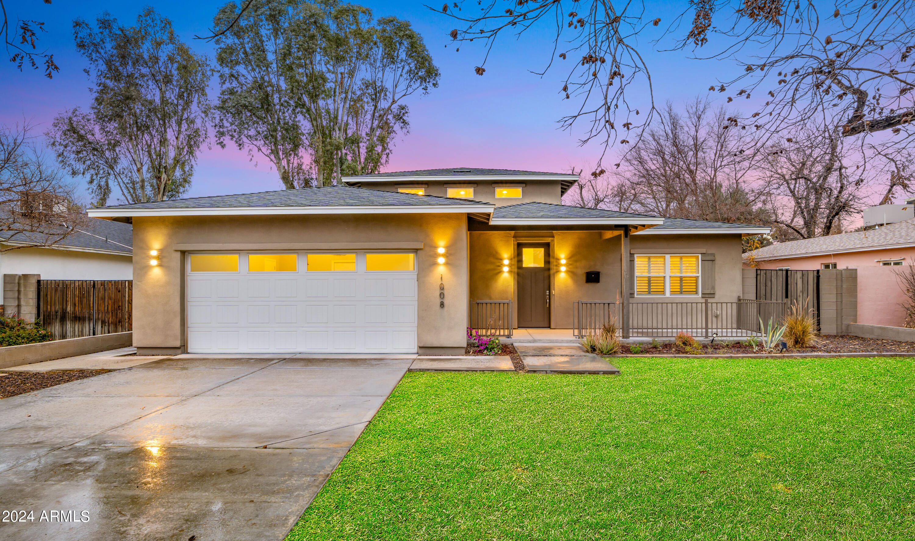 1008 E MEDLOCK Drive