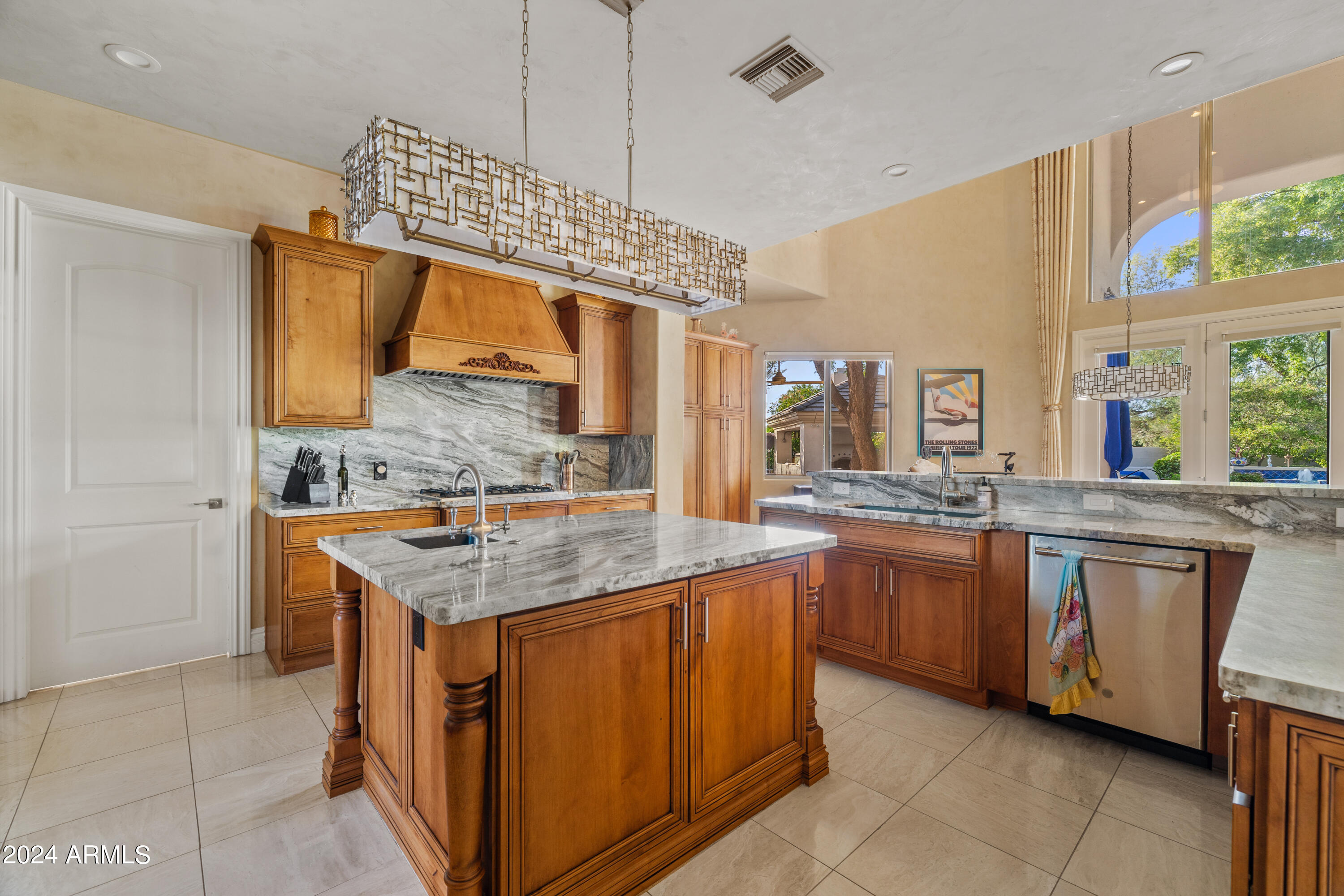 1550 N 40th Street # 6