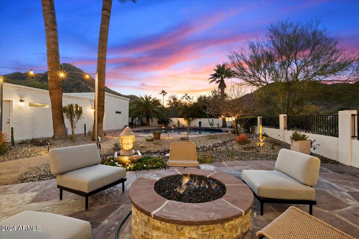 8642 N Cardinal Drive