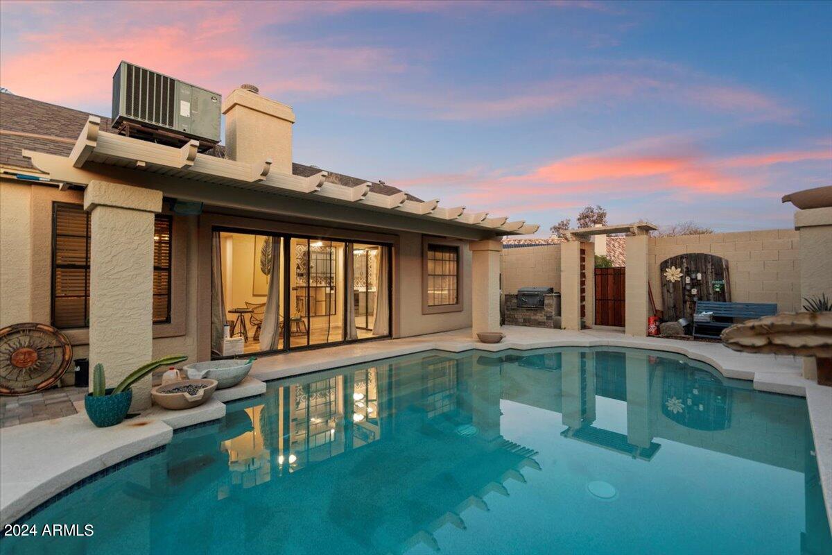 1461 E RENEE Drive