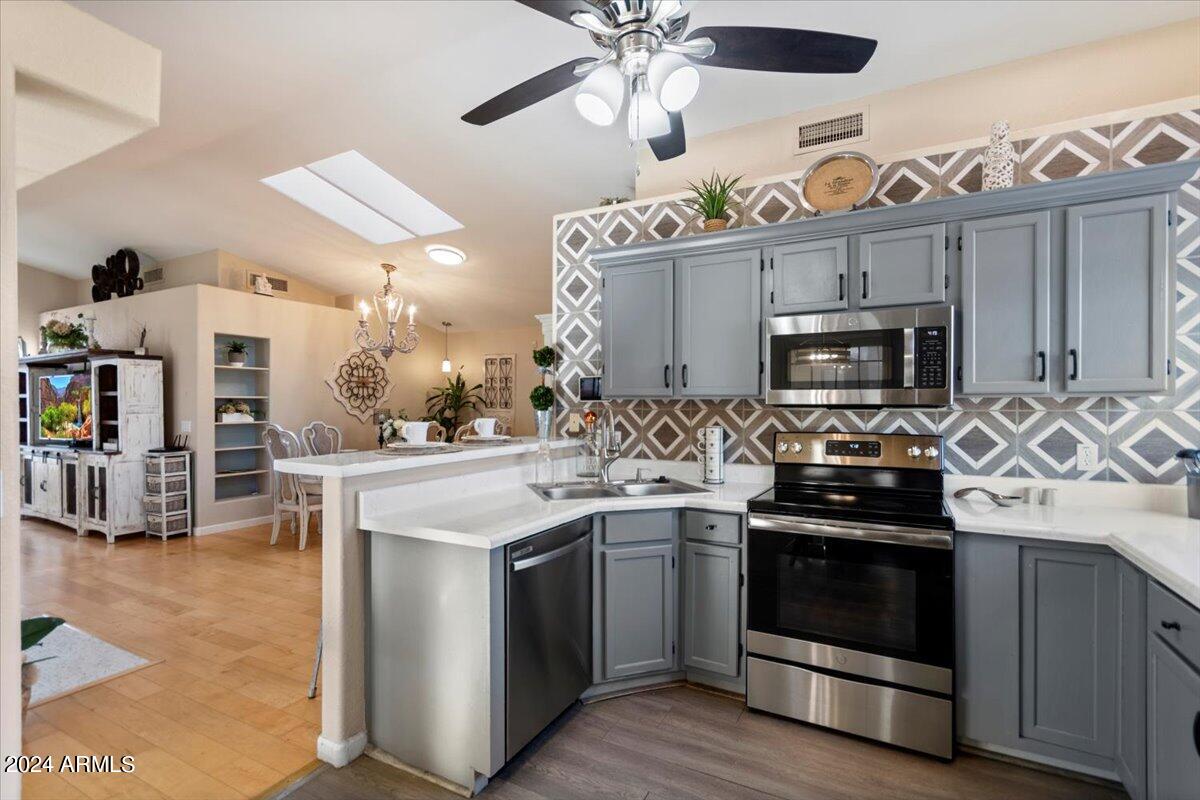 1461 E RENEE Drive