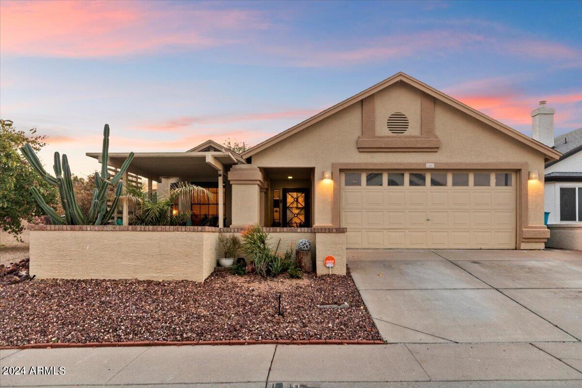 1461 E RENEE Drive