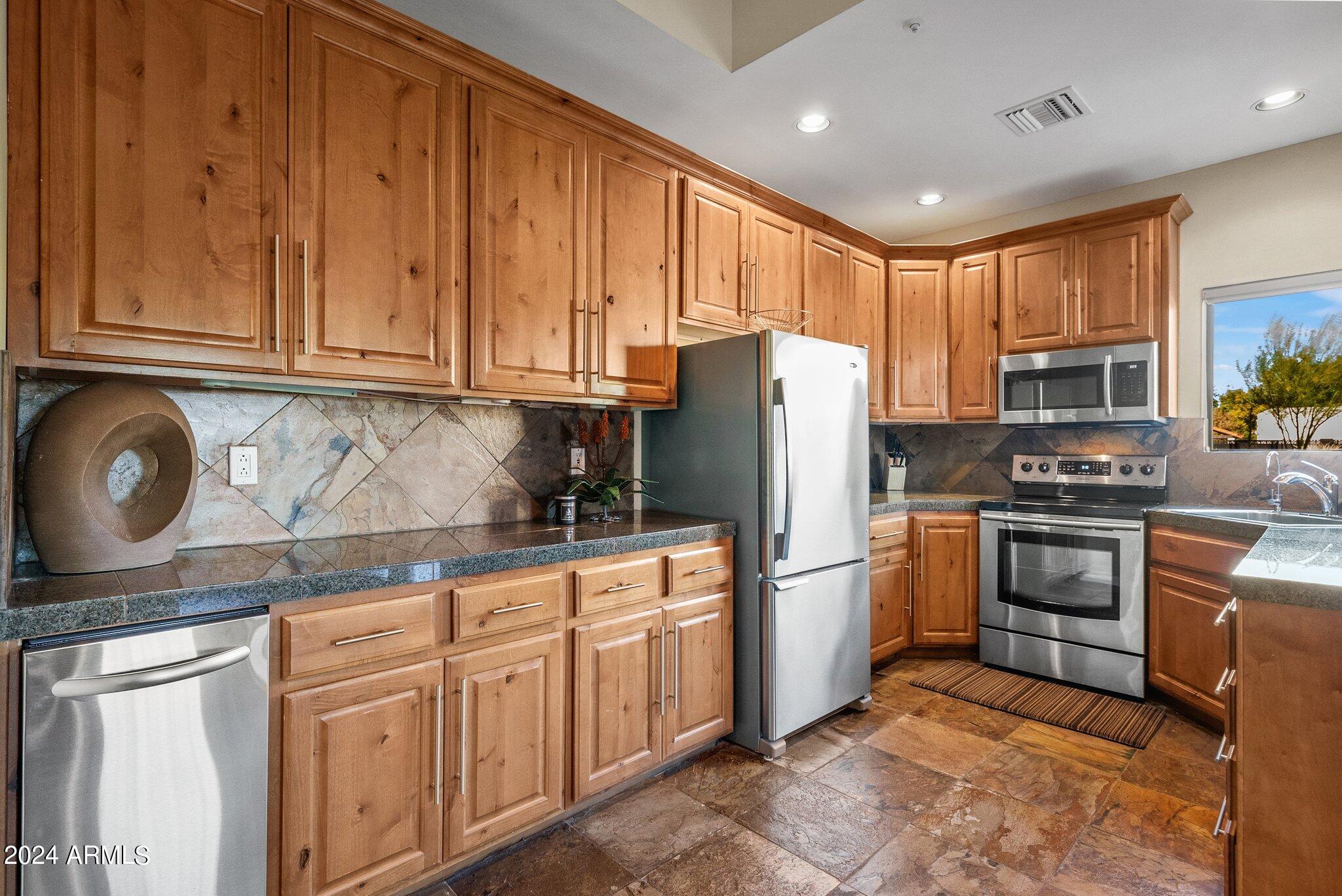 5300 N 70TH Place