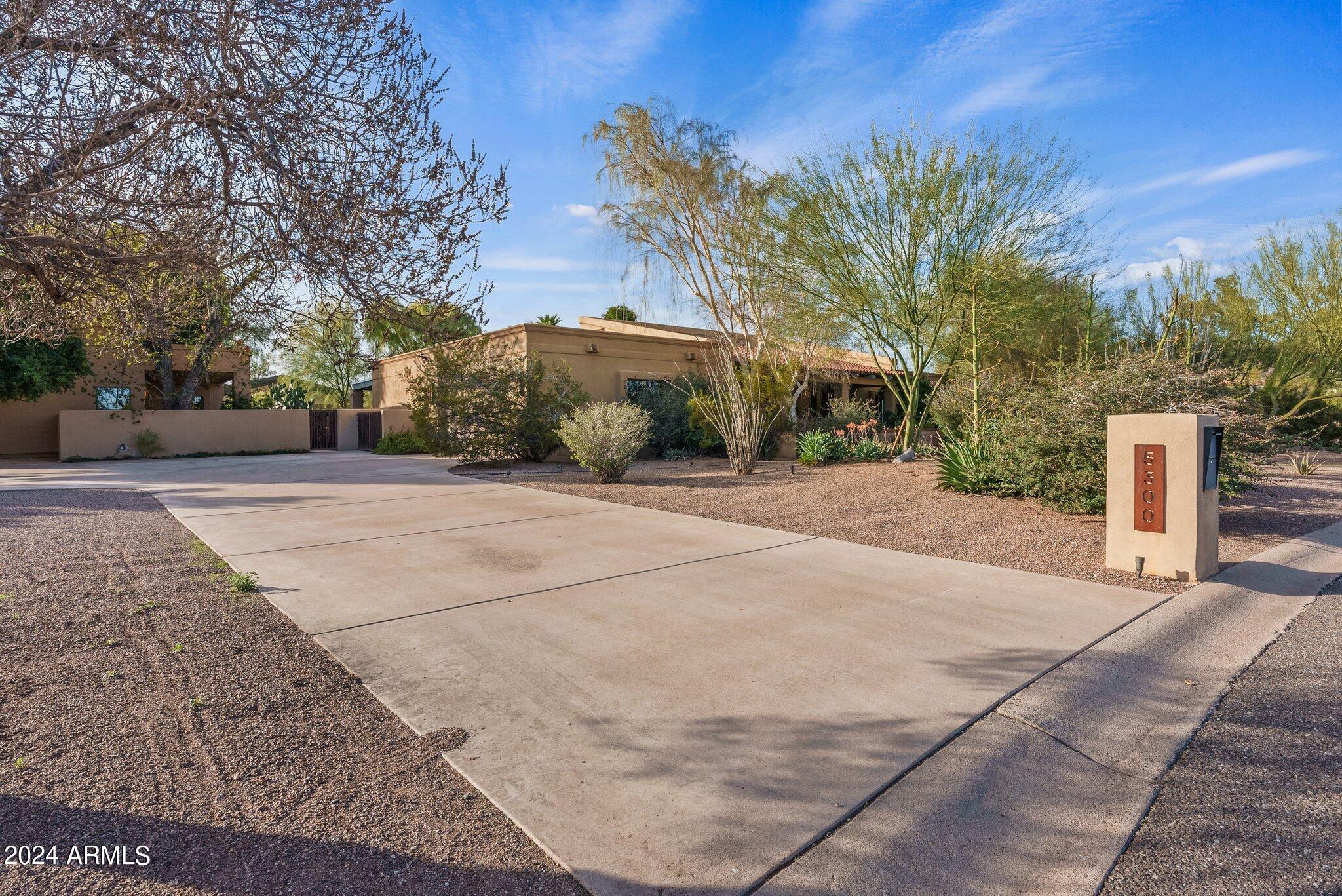 5300 N 70TH Place