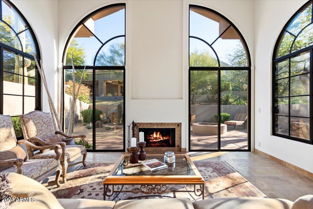 25150 N WINDY WALK Drive # 6