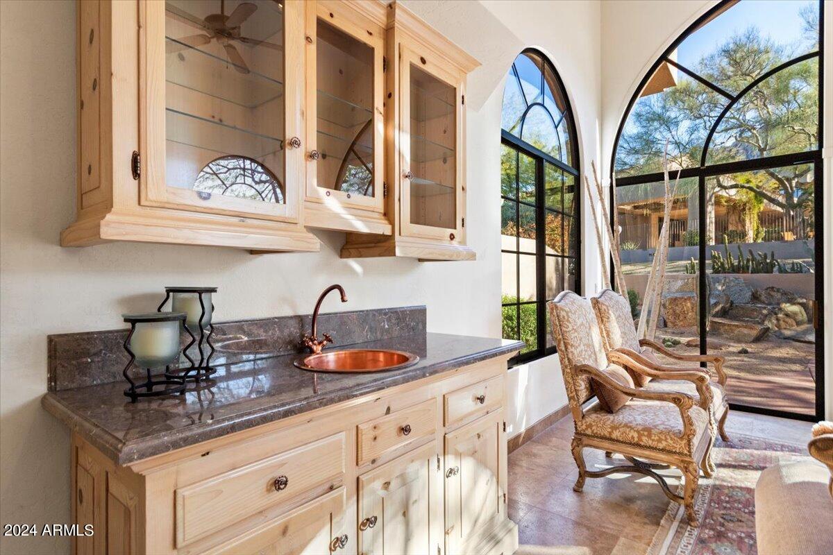 25150 N WINDY WALK Drive # 6