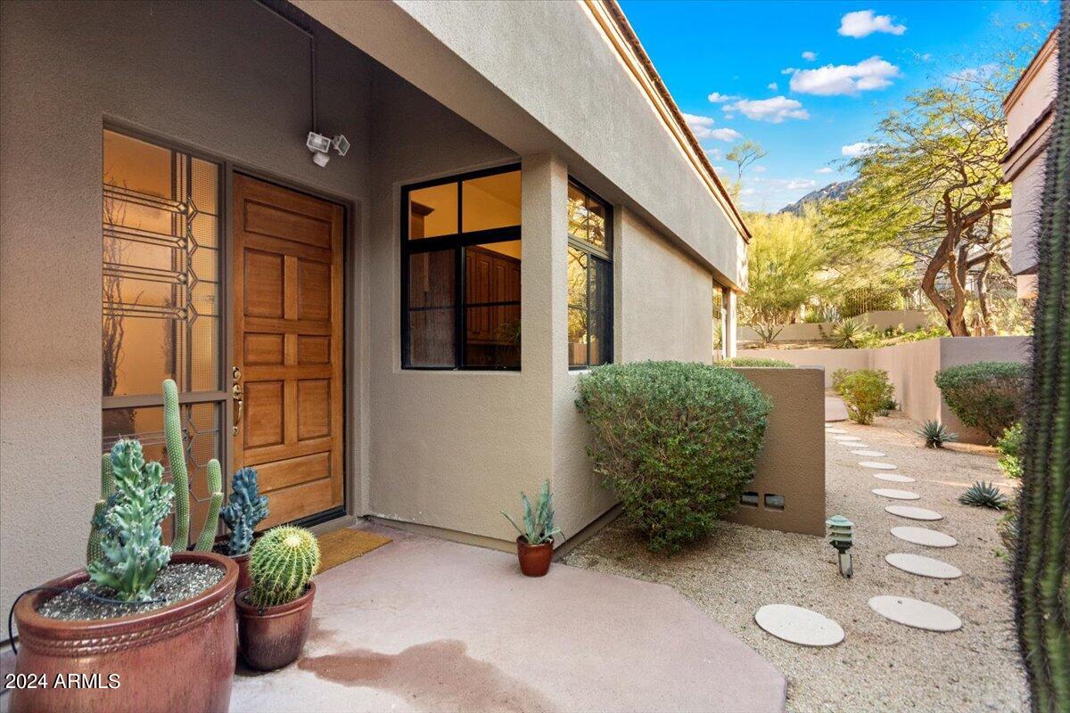 25150 N WINDY WALK Drive # 6