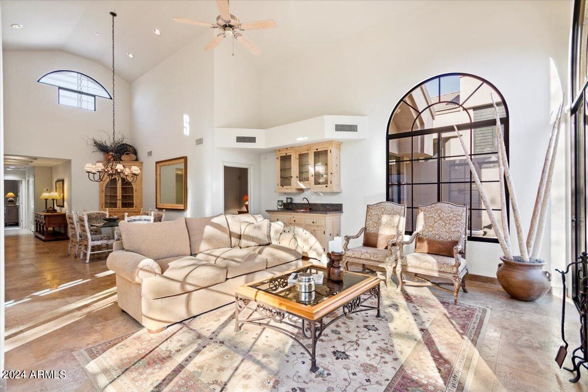 25150 N WINDY WALK Drive # 6