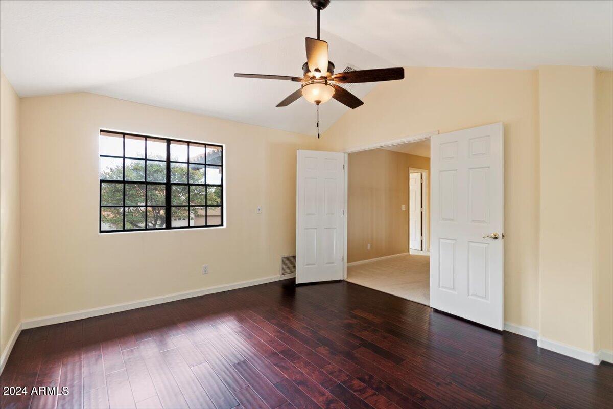 5406 E PIPING ROCK Road