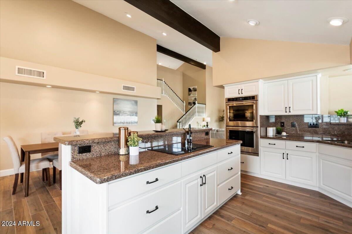 5406 E PIPING ROCK Road