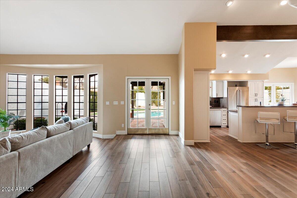 5406 E PIPING ROCK Road