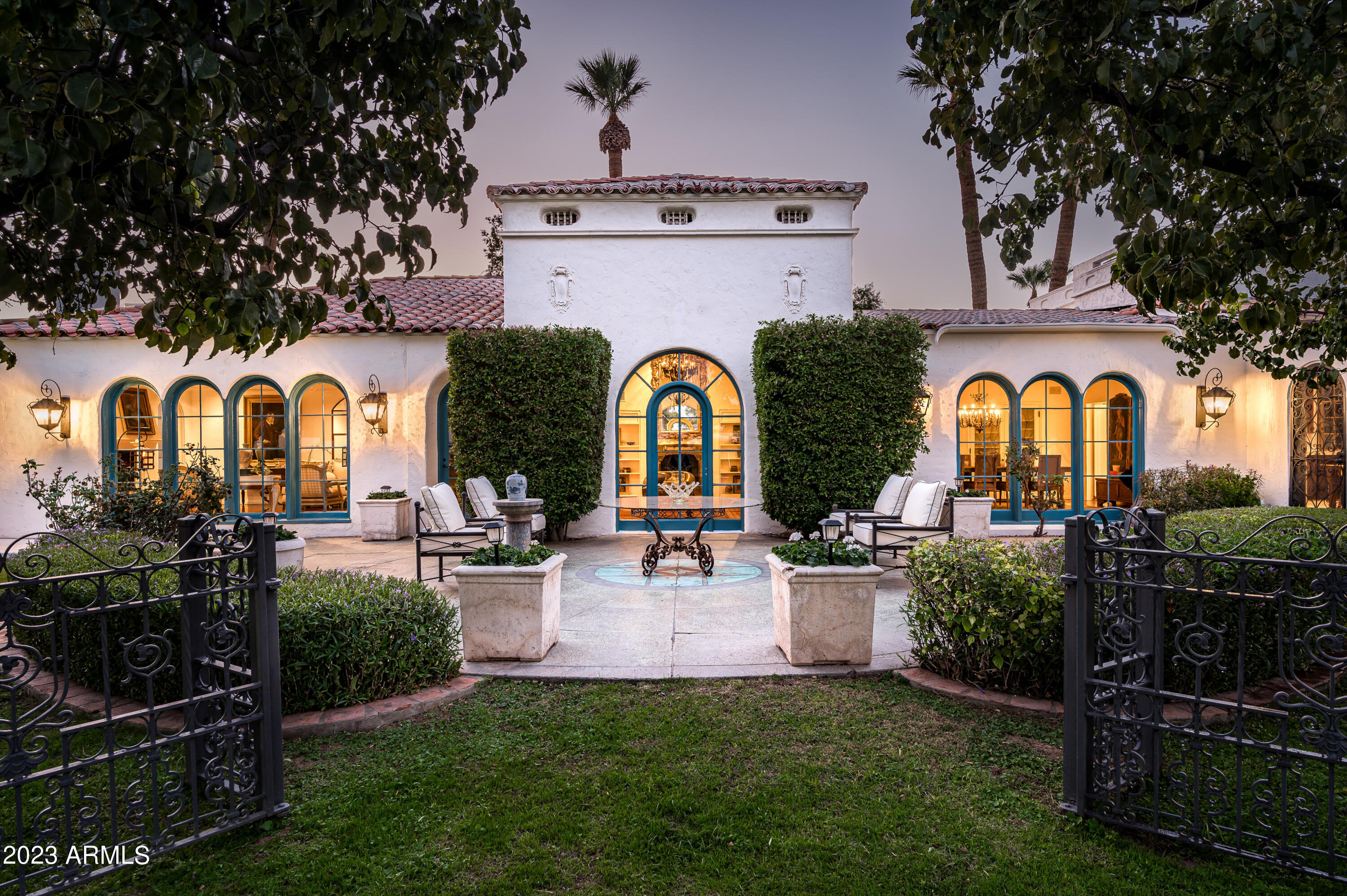 85 N Country Club Drive