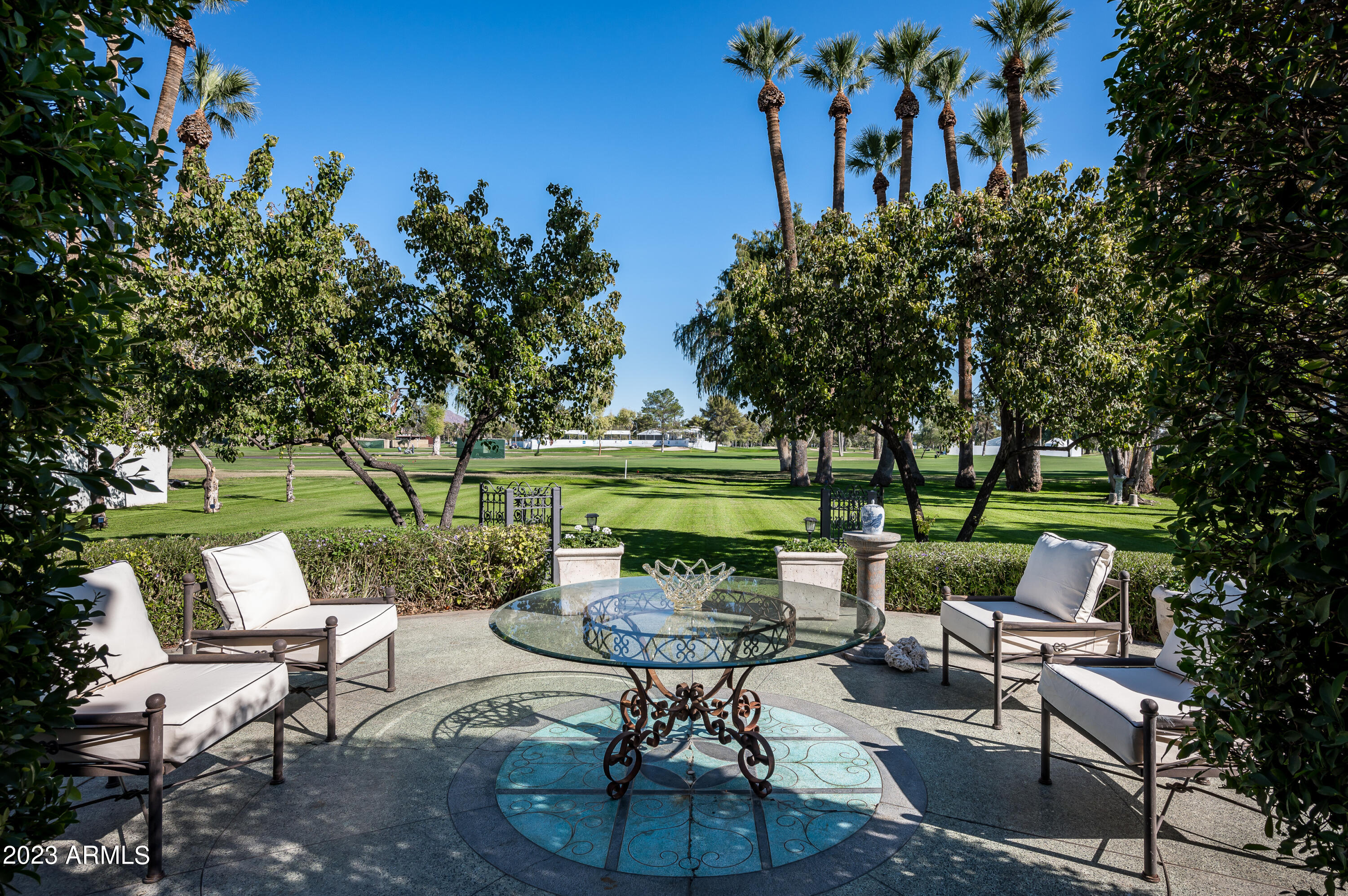 85 N Country Club Drive