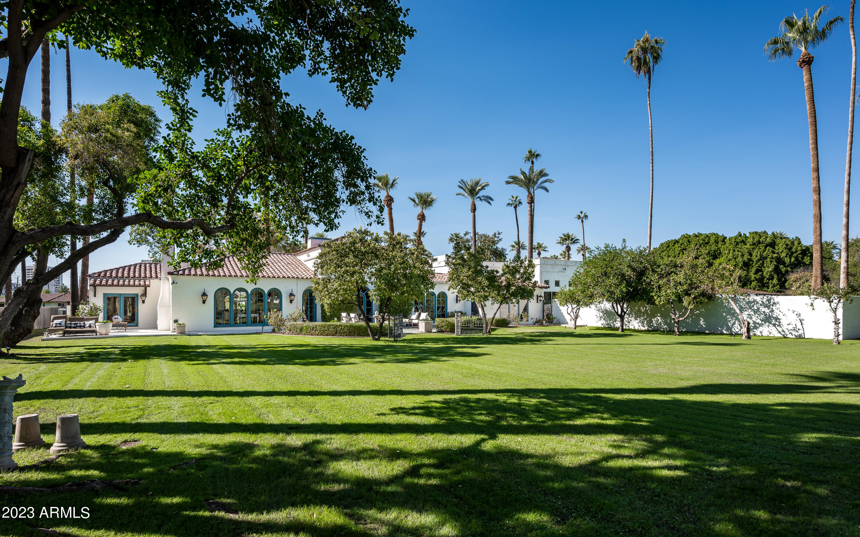 85 N Country Club Drive