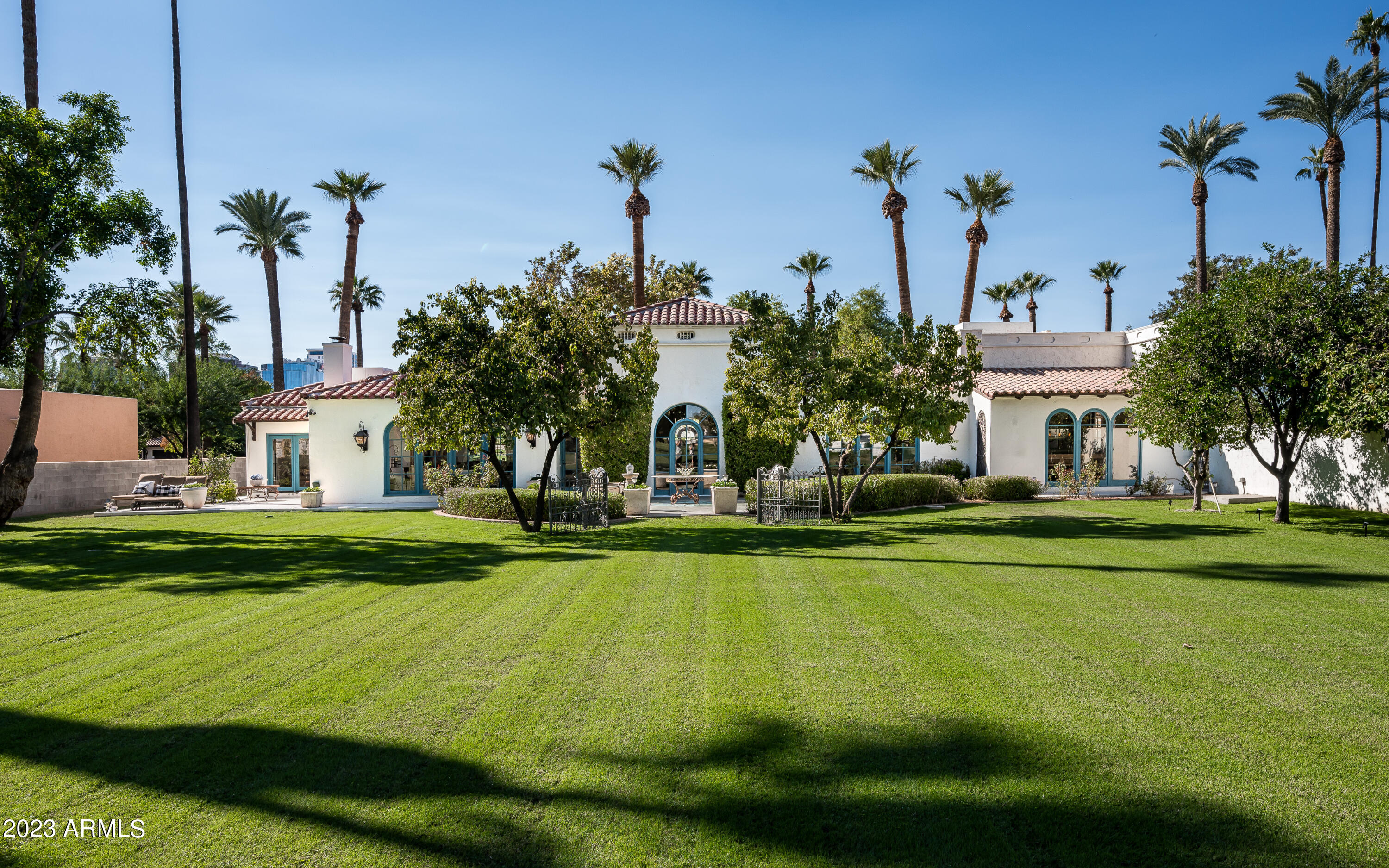 85 N Country Club Drive