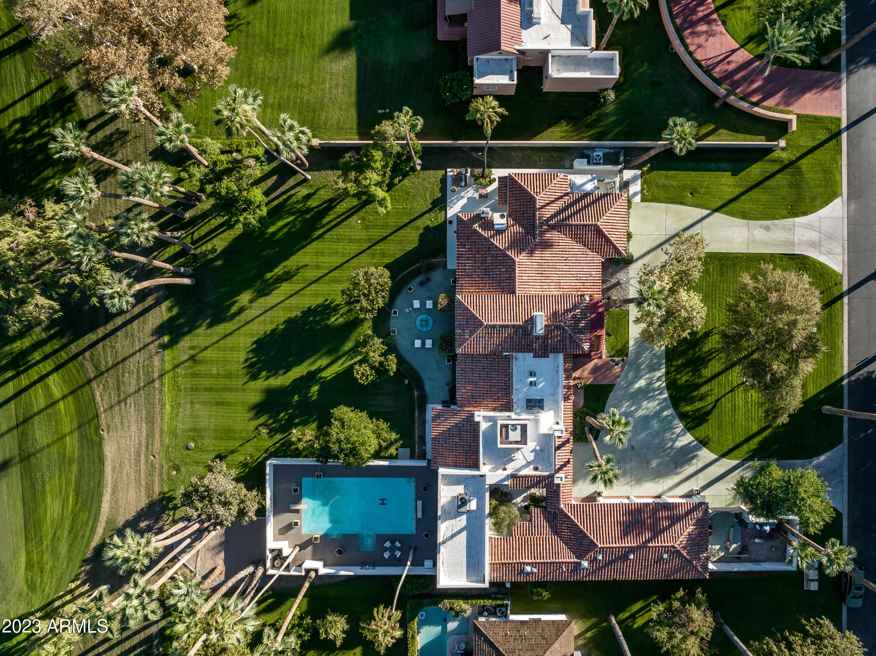 85 N Country Club Drive