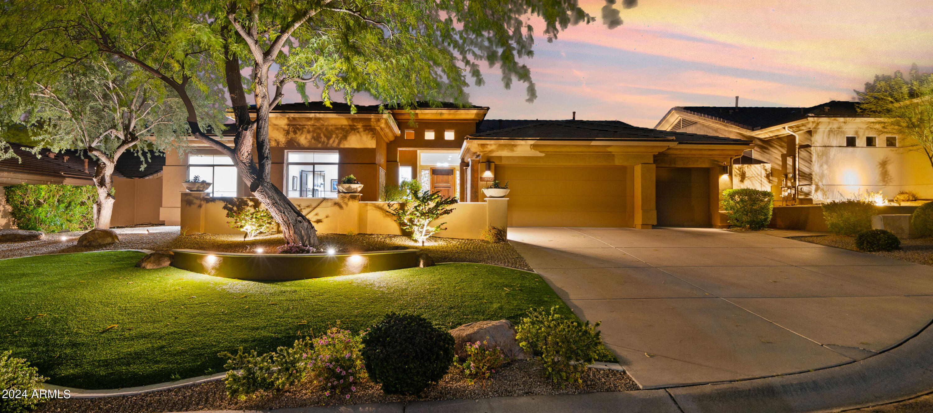 8942 E CALLE DE LAS BRISAS --