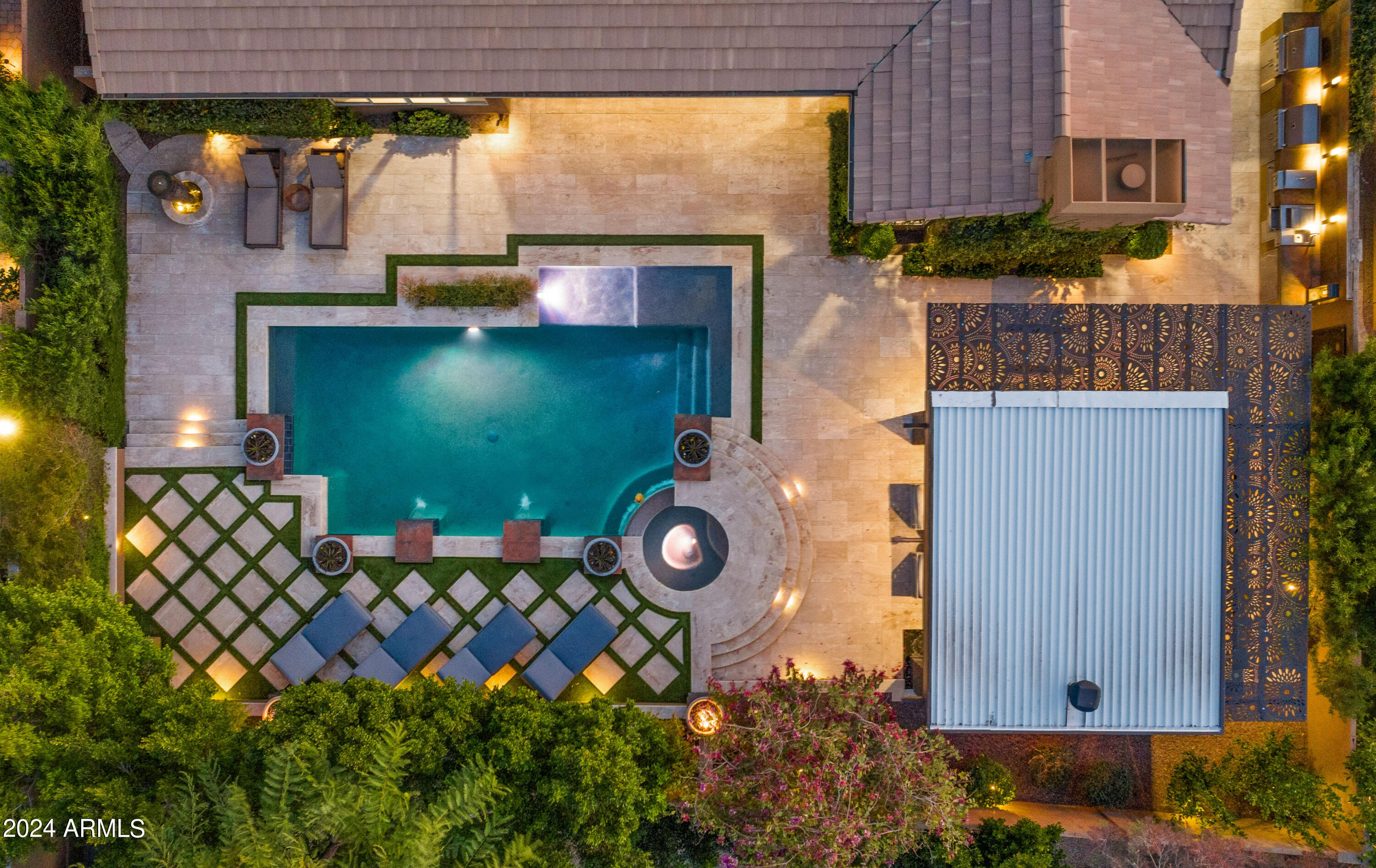 8942 E CALLE DE LAS BRISAS --