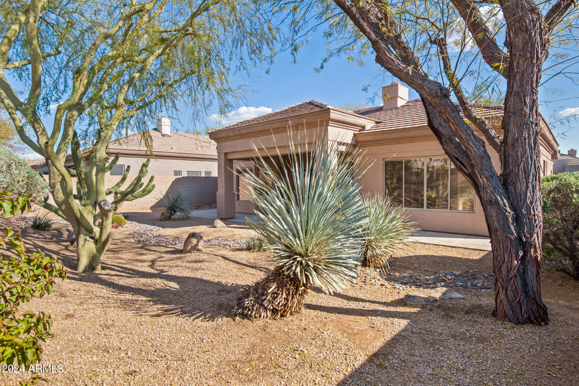 6924 E MIGHTY SAGUARO Way