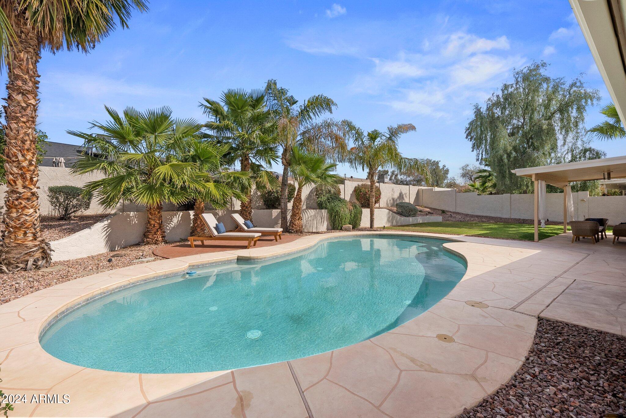 6846 E KELTON Lane
