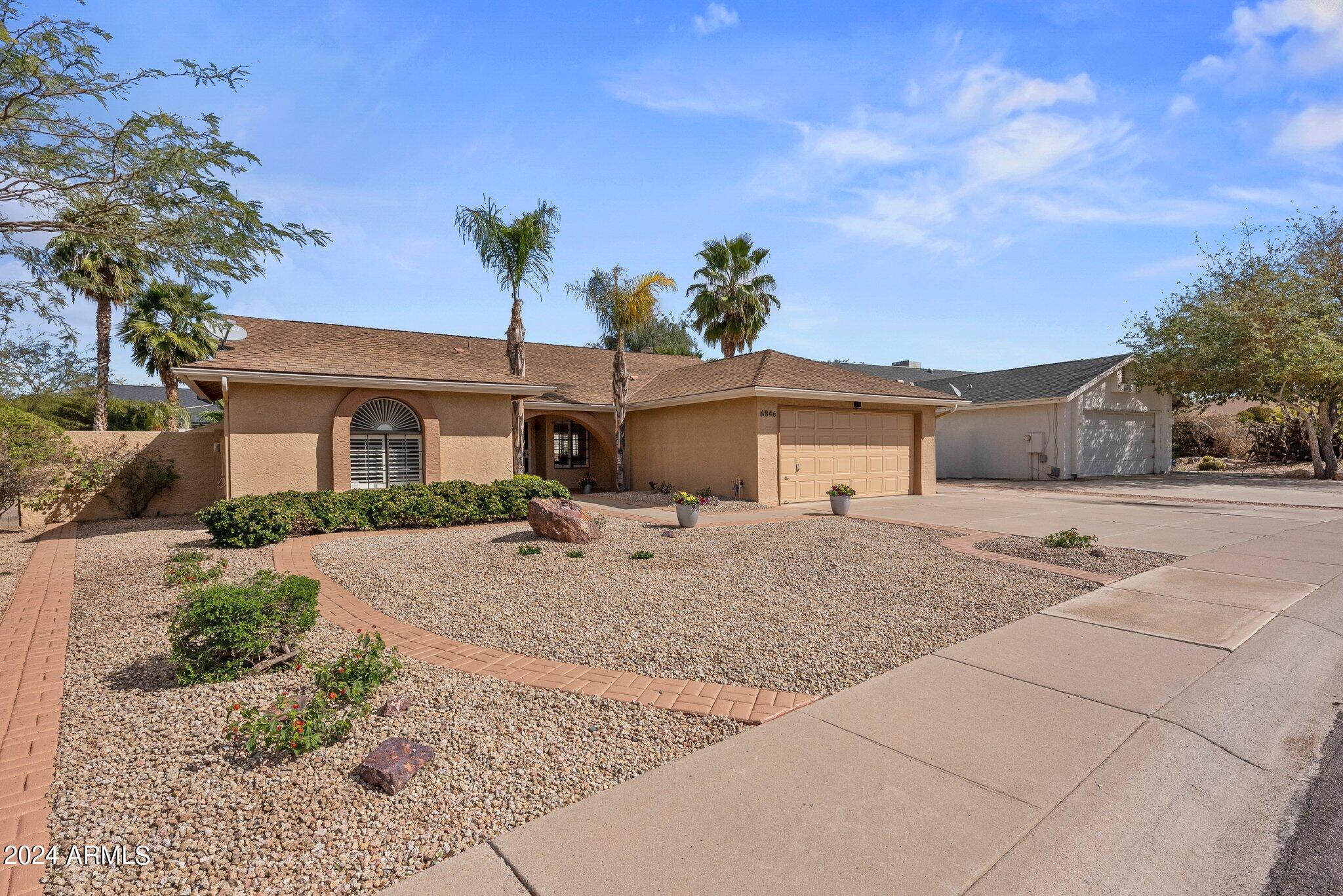 6846 E KELTON Lane