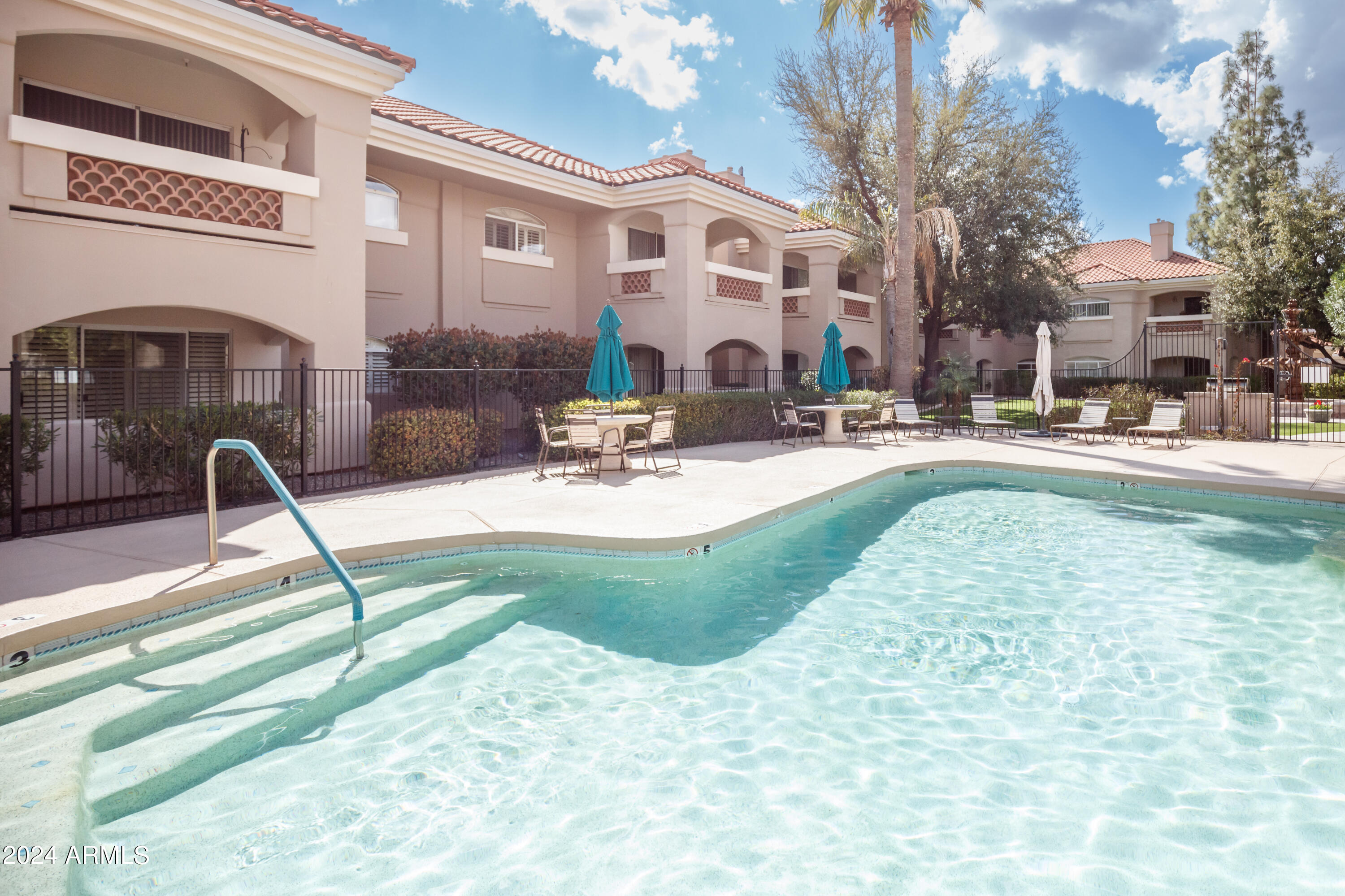 8653 E ROYAL PALM Road # 2016