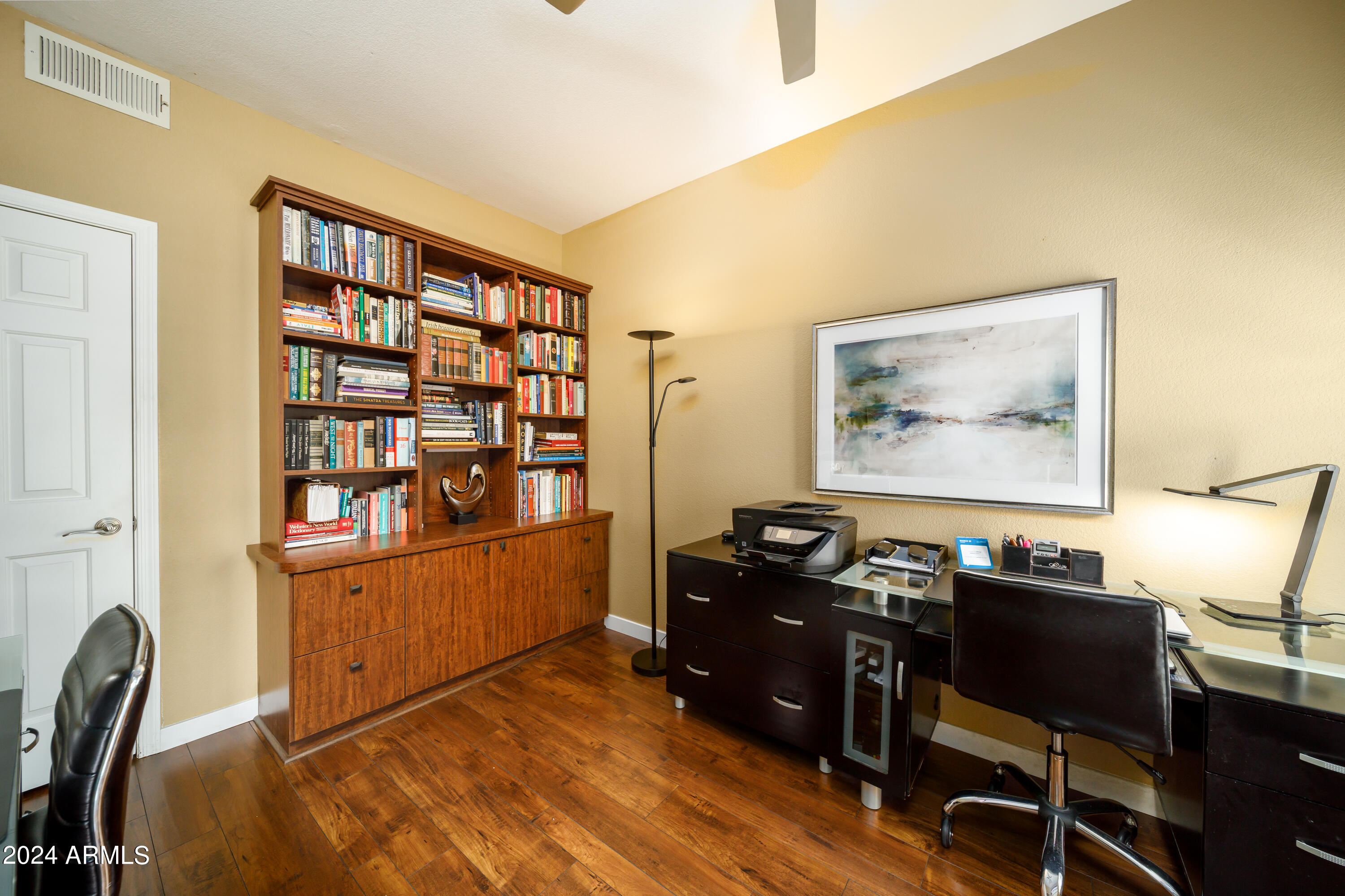8653 E ROYAL PALM Road # 2016