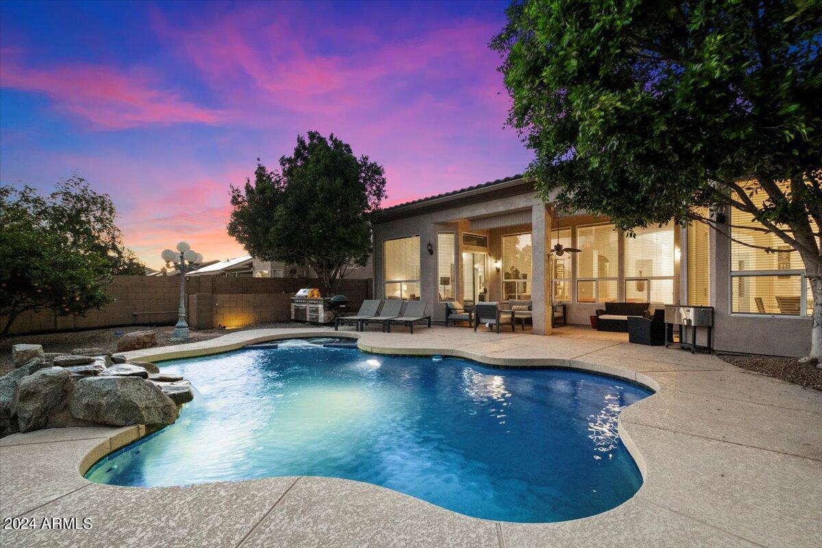 5319 E Woodridge Drive