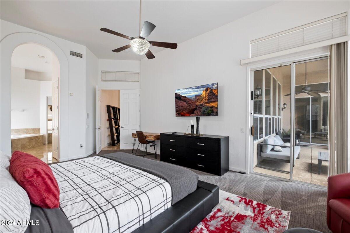 5319 E Woodridge Drive