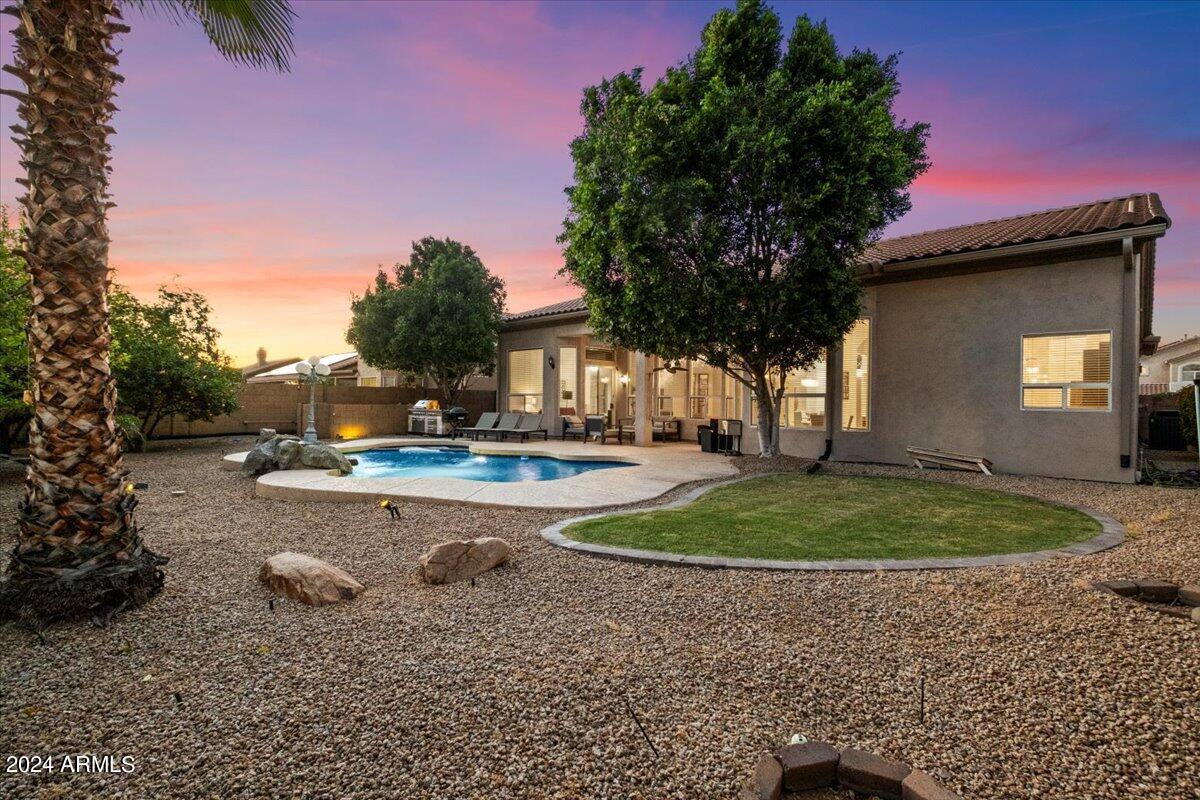 5319 E Woodridge Drive