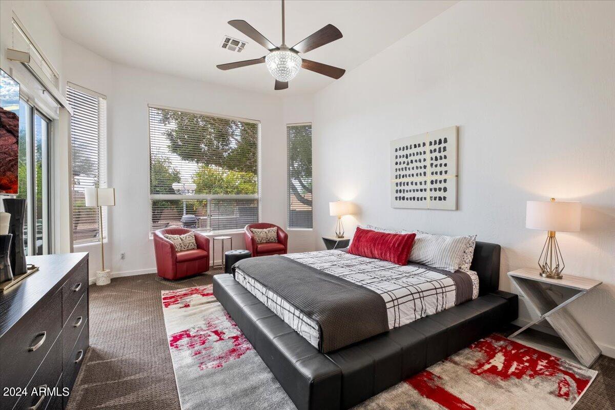 5319 E Woodridge Drive