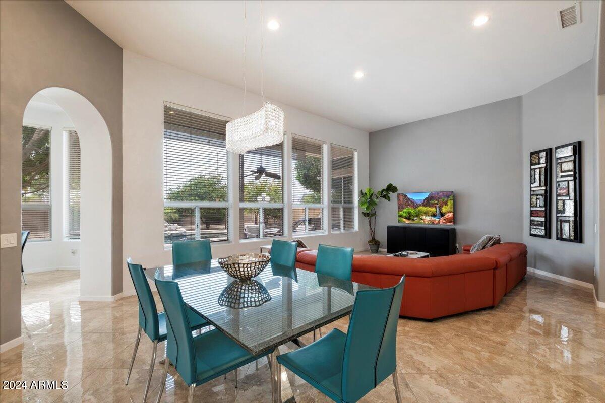 5319 E Woodridge Drive