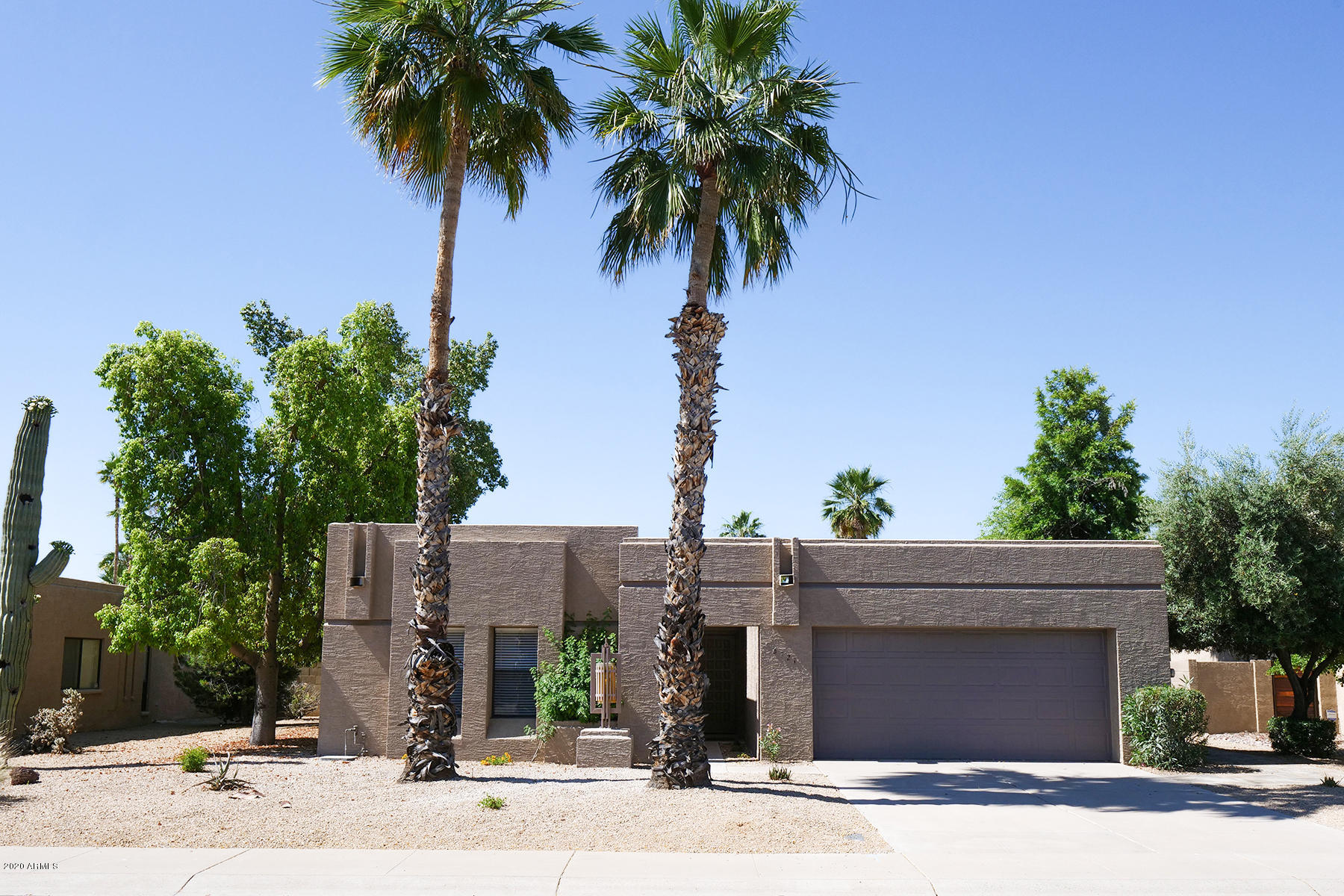 6721 E PHELPS Road