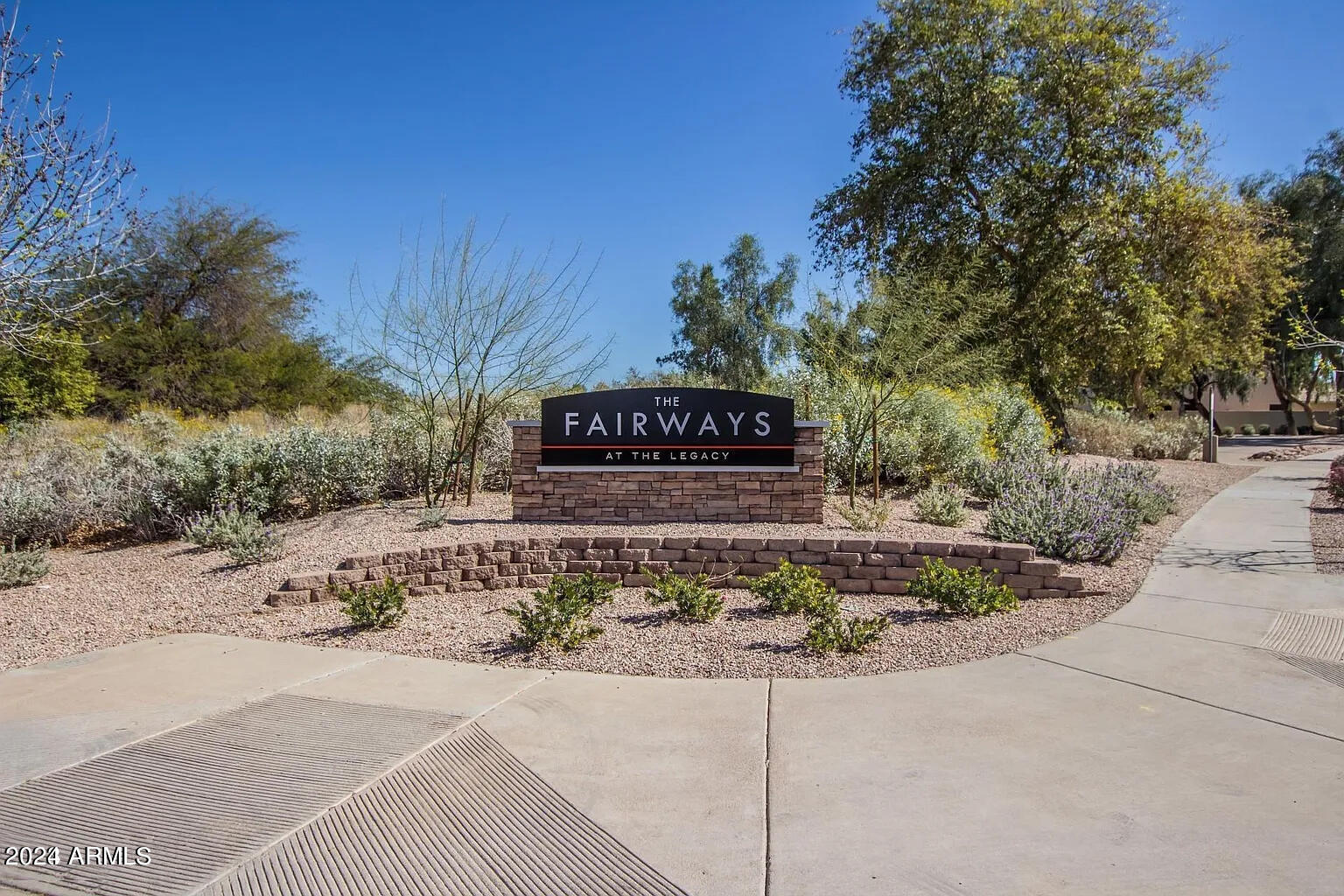 2431 E FREMONT Road