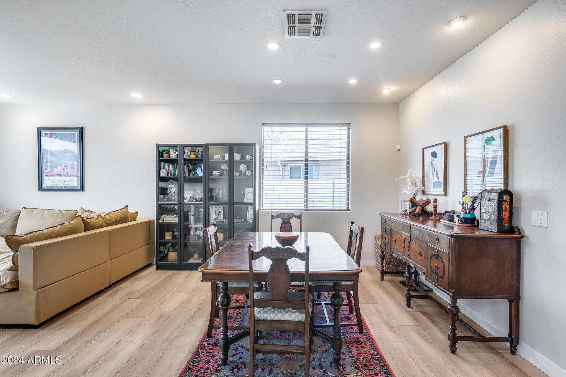 2431 E FREMONT Road