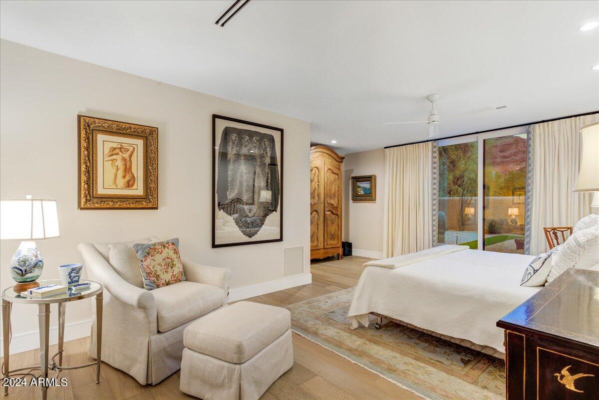 4436 E CAMELBACK Road # 35