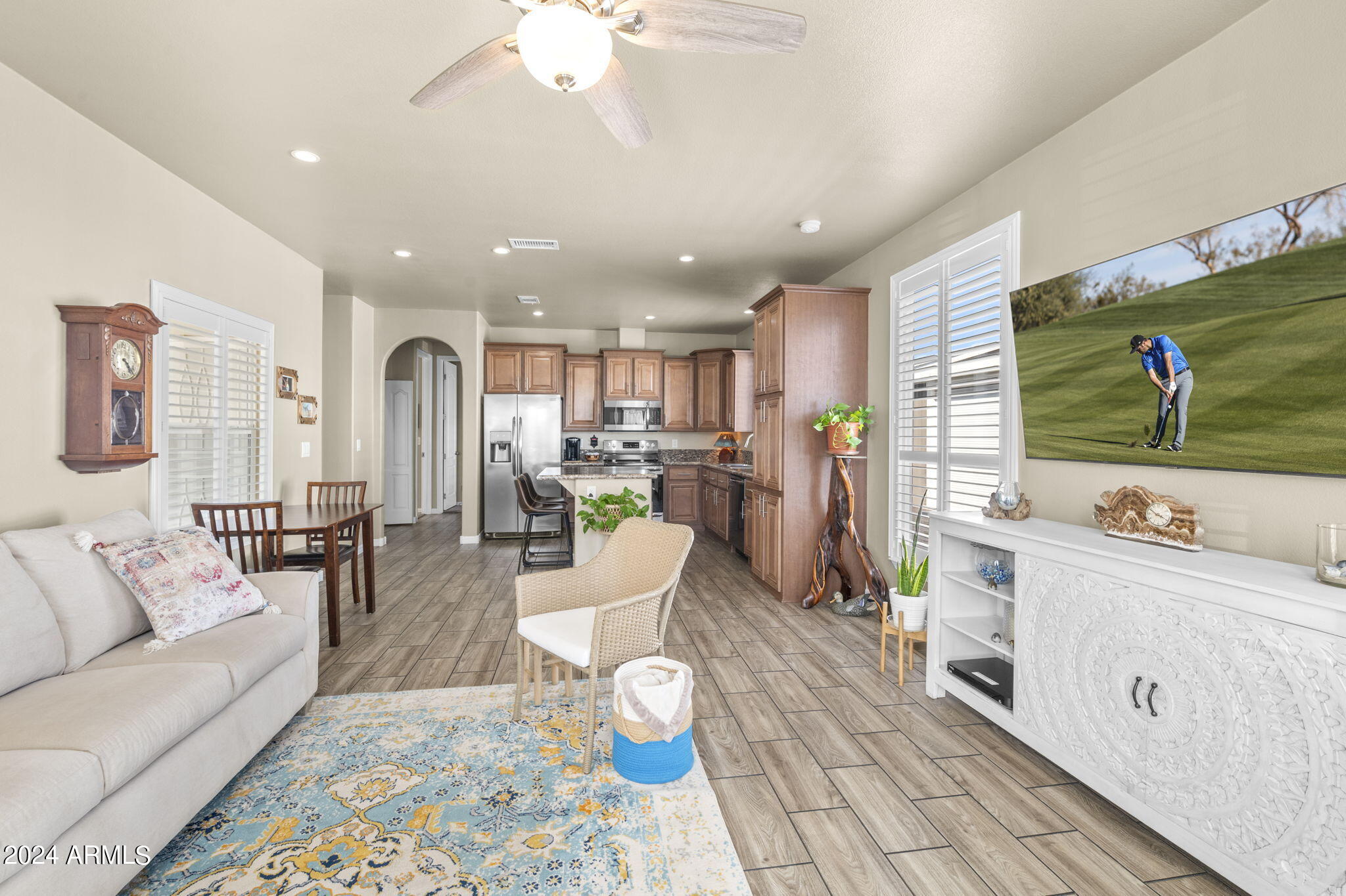 650 N Hawes Road # 3522