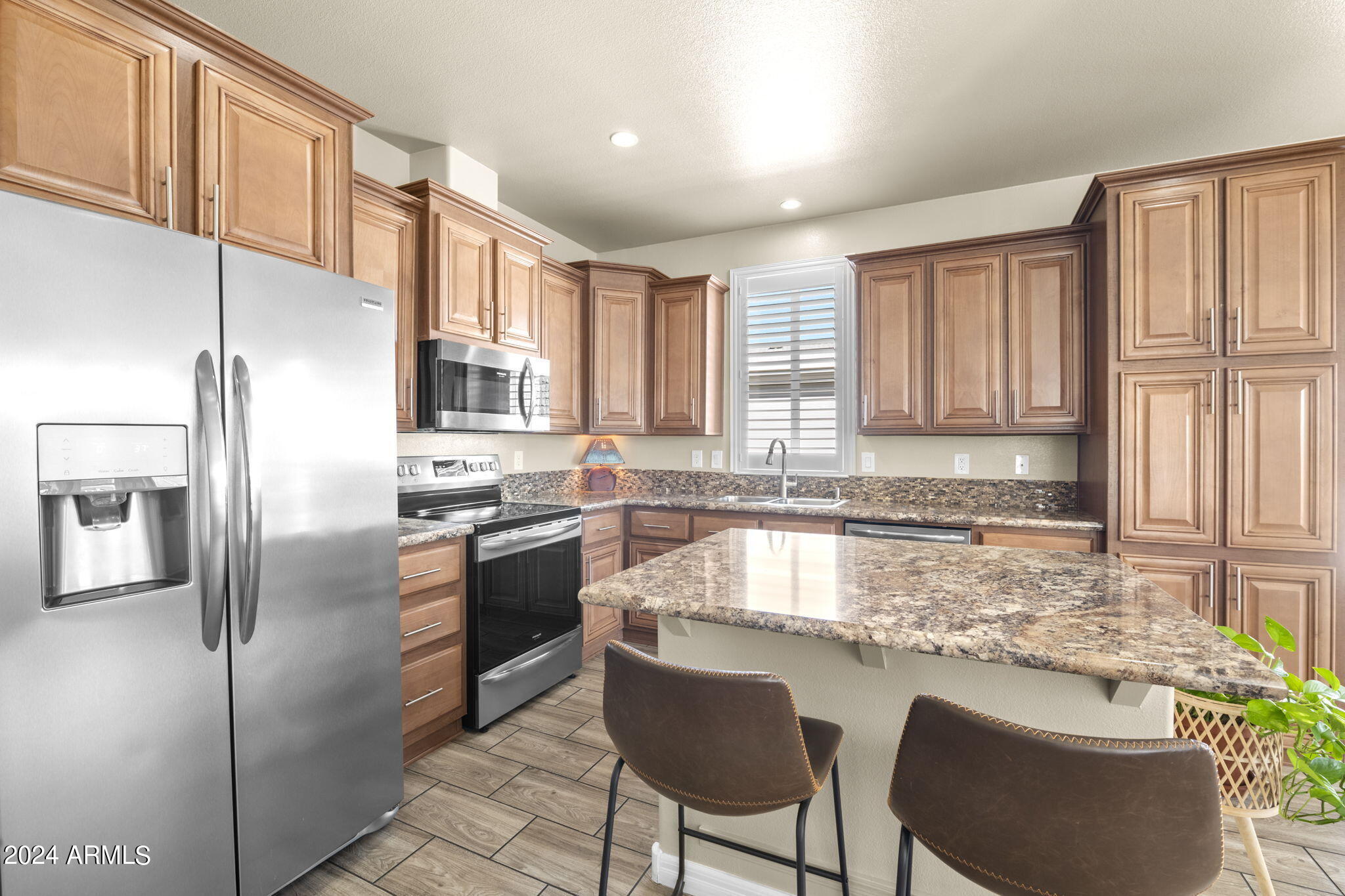 650 N Hawes Road # 3522
