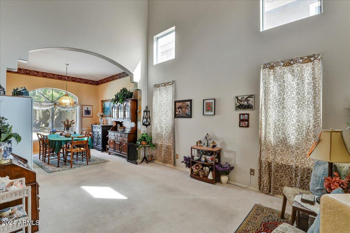 1018 E SILVERWOOD Drive
