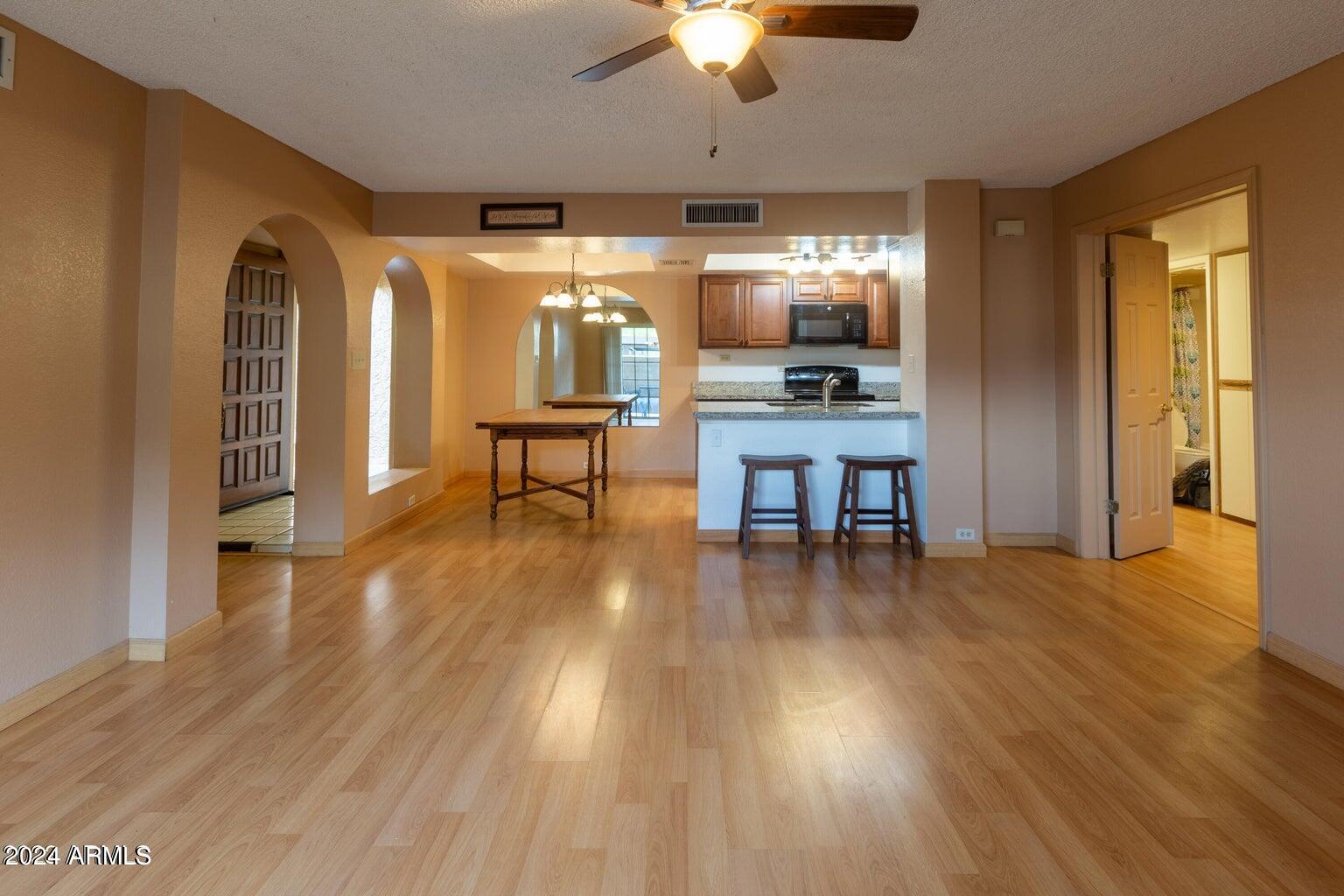10410 N Cave Creek Road # 1016