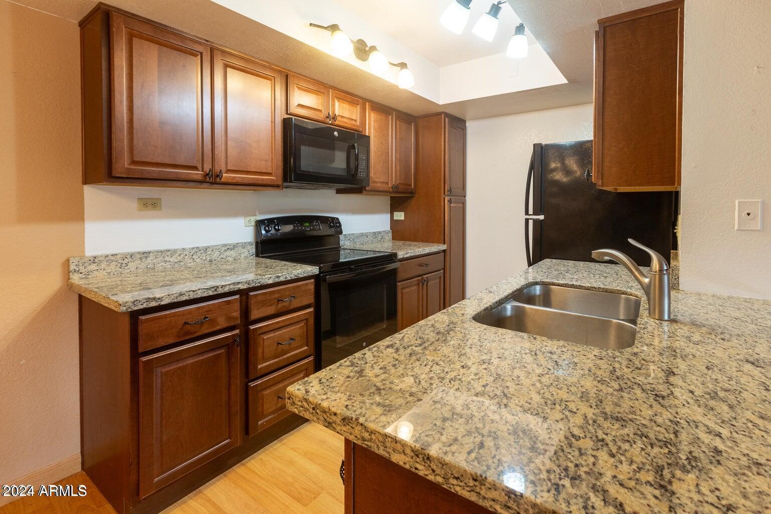 10410 N Cave Creek Road # 1016