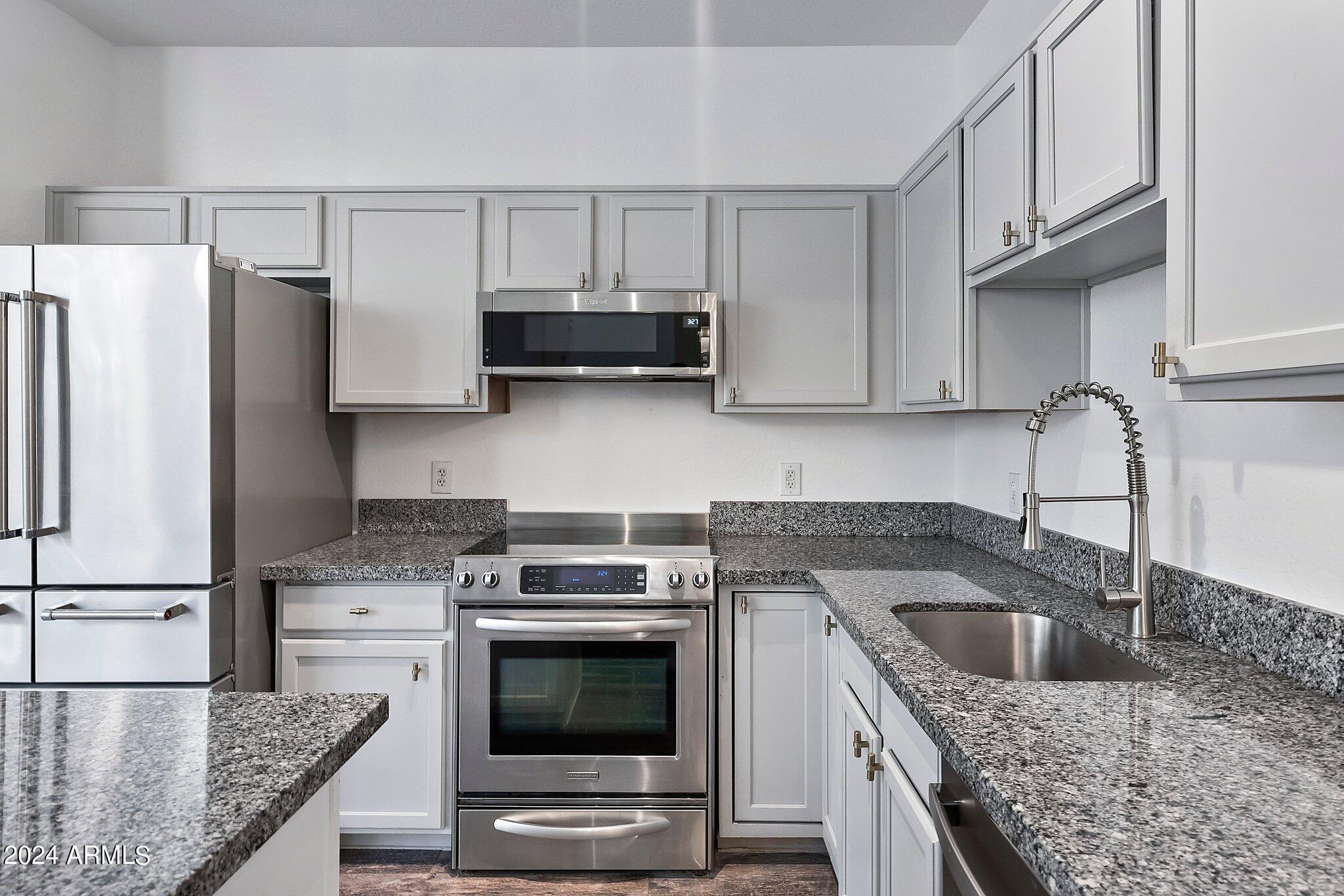 1718 W COLTER Street # 165
