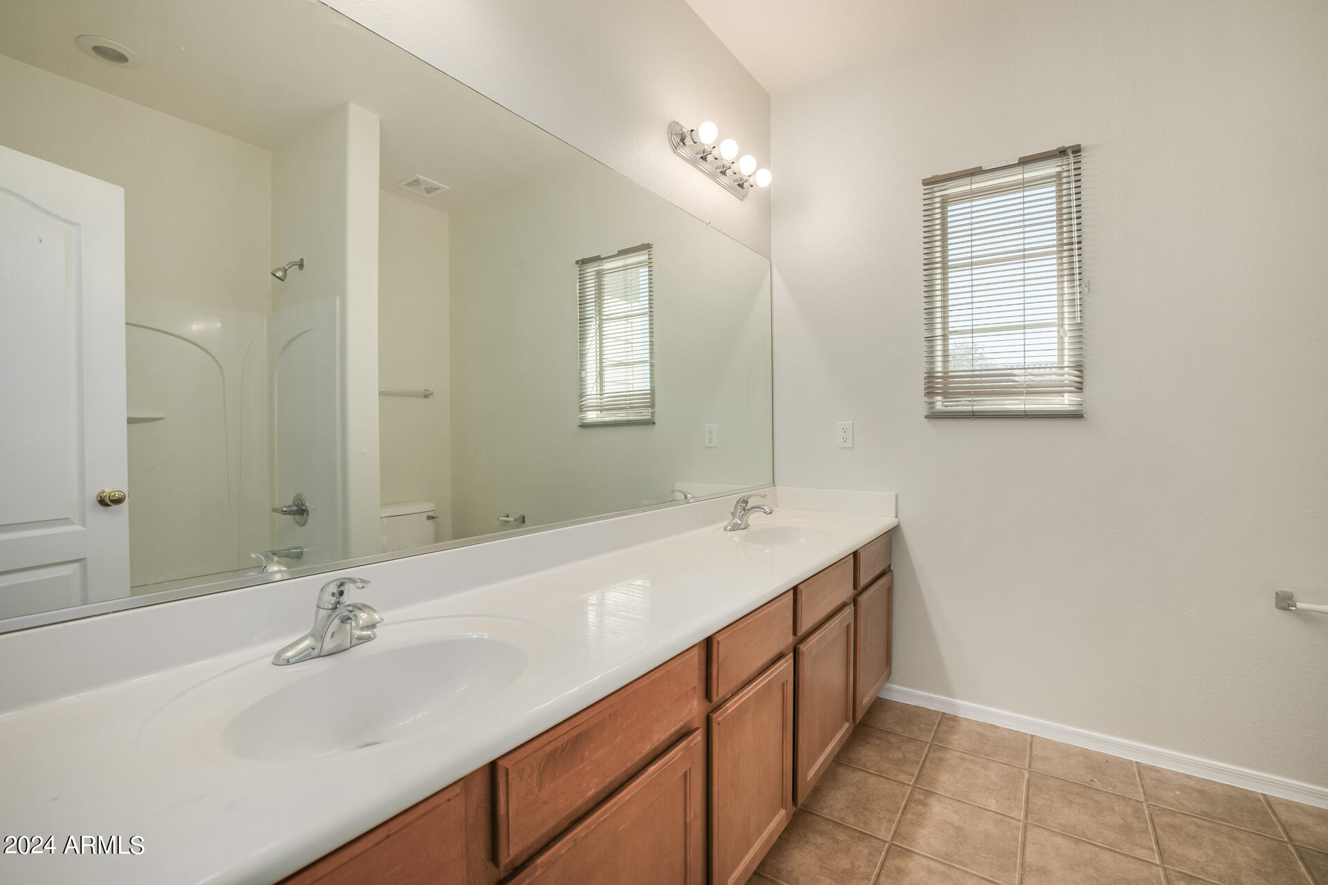 19080 E Oriole Way
