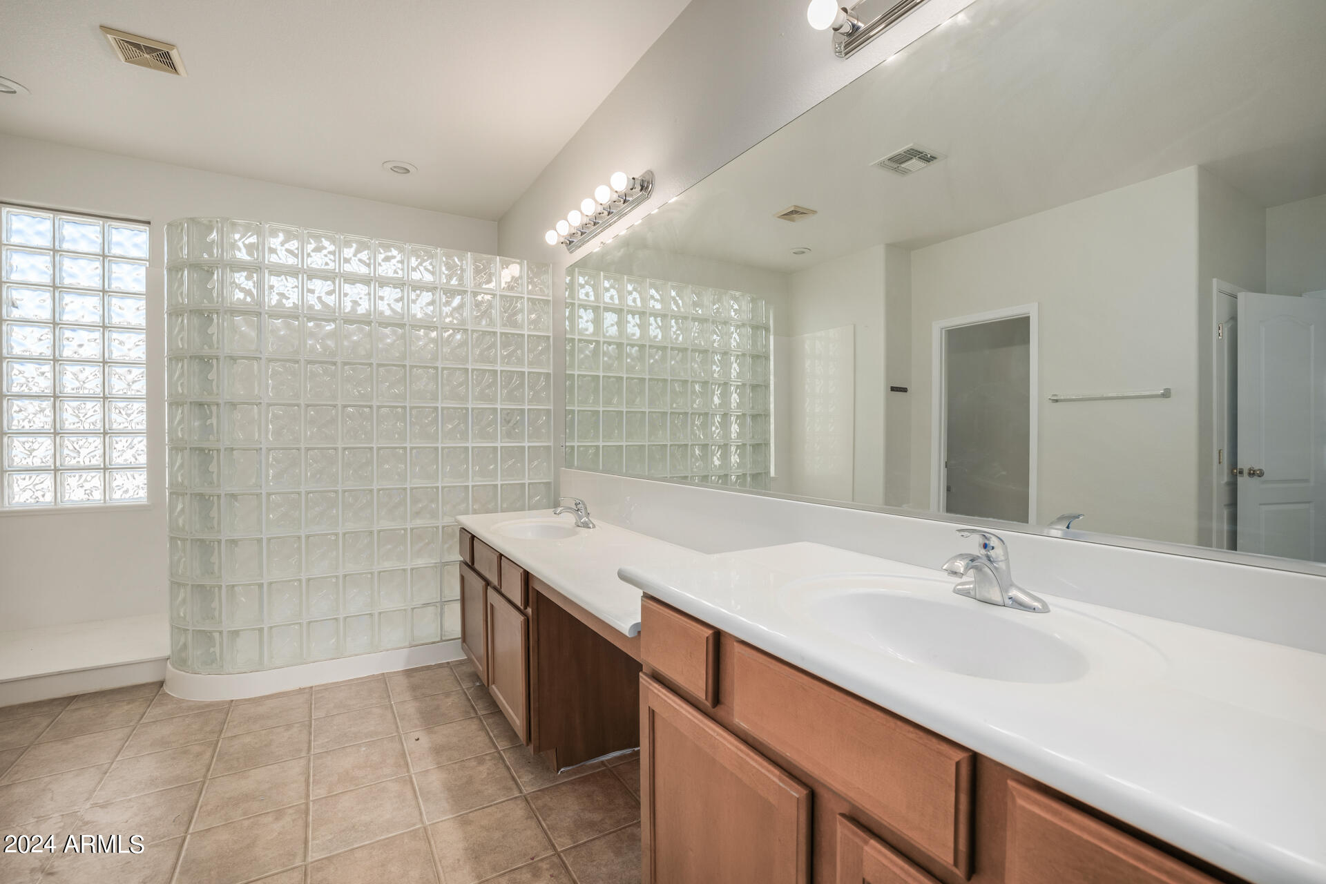 19080 E Oriole Way