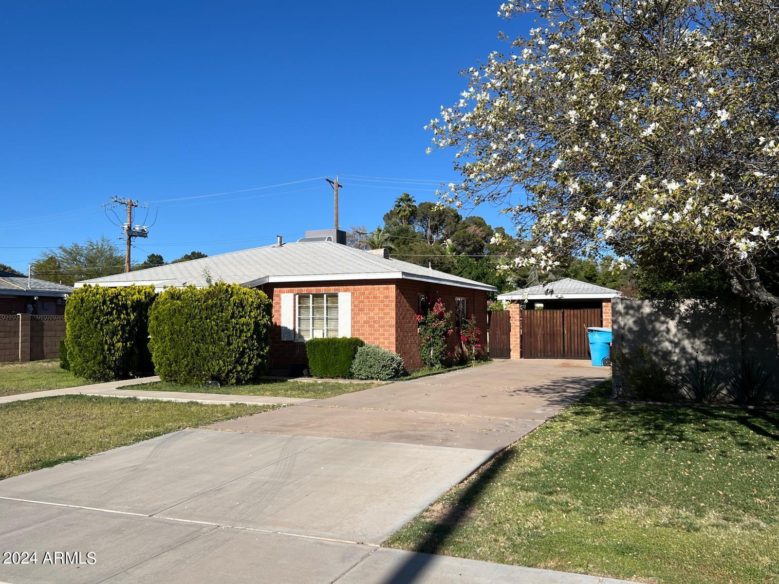 2939 N 25TH Place