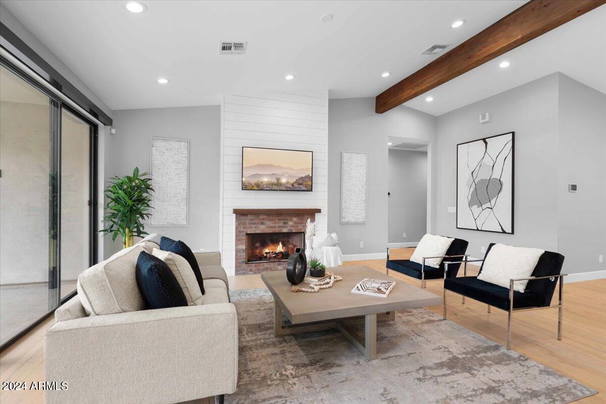 3801 E HEATHERBRAE Drive