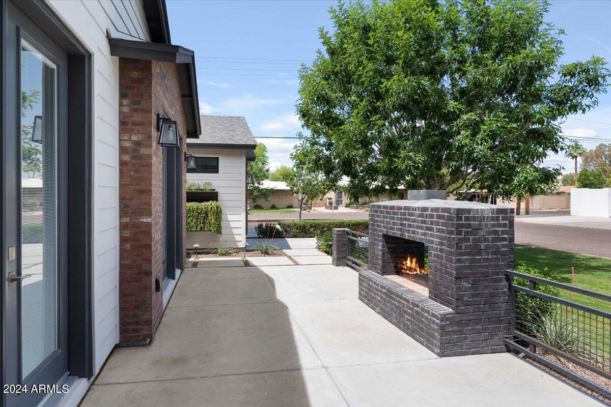 3801 E HEATHERBRAE Drive