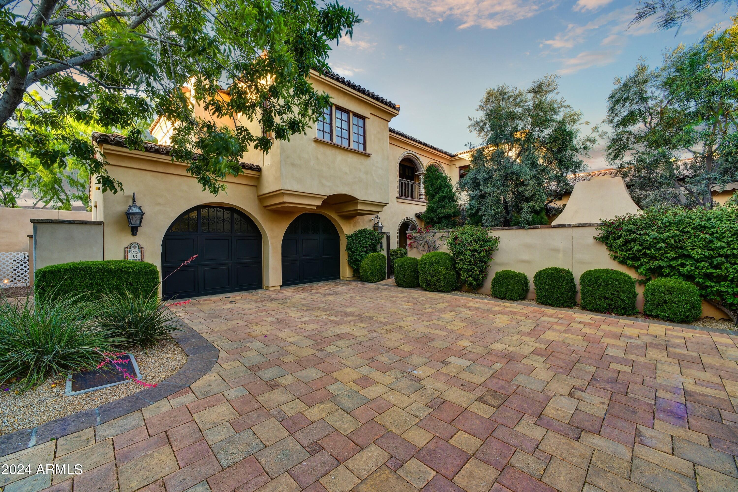 4949 E LINCOLN Drive # 13