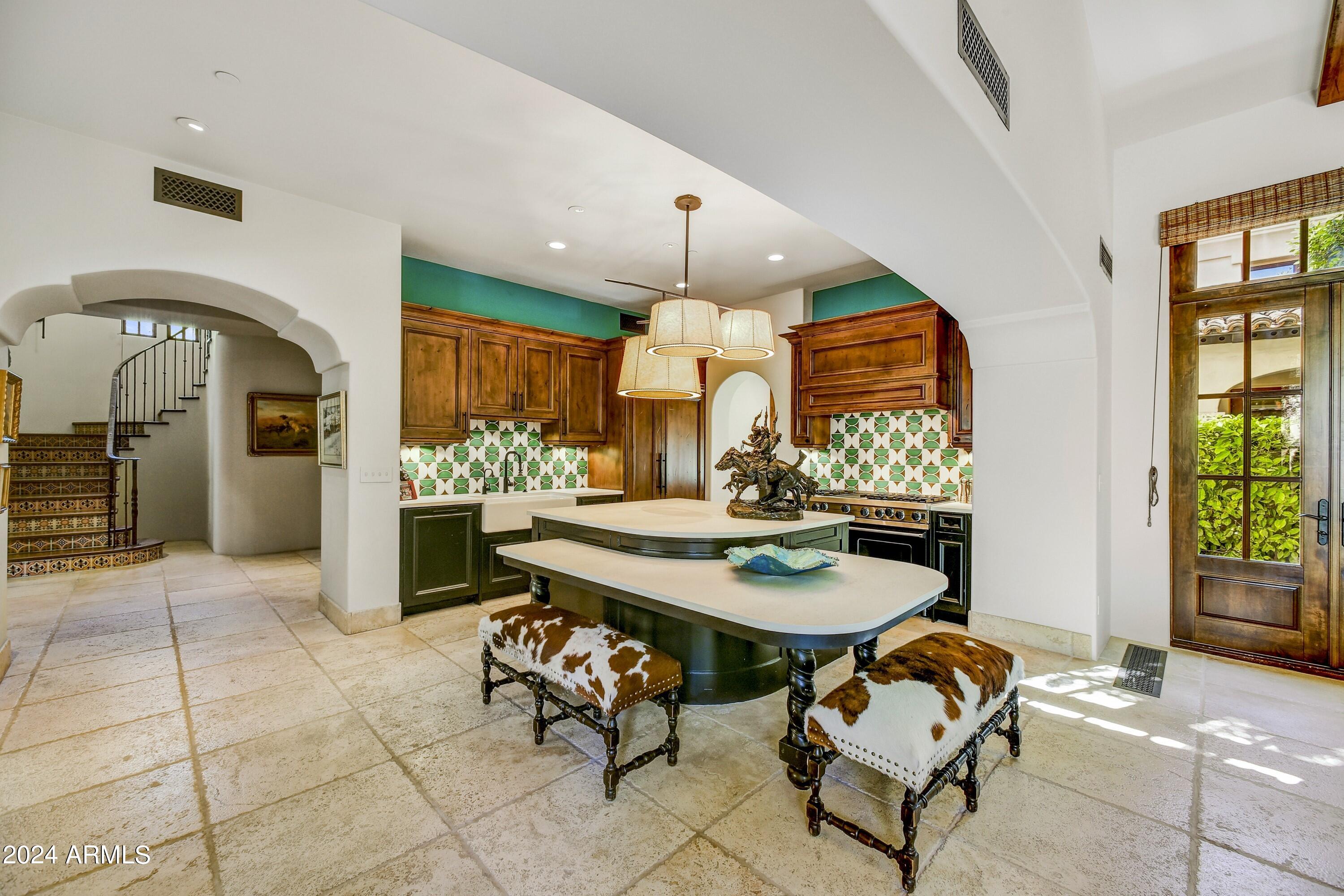 4949 E LINCOLN Drive # 13
